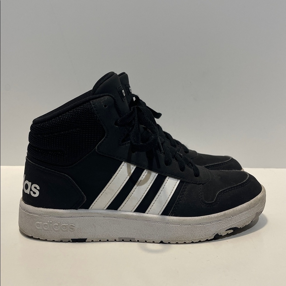 Adidas Black and White High-Top Basketball Sneakers Youth Size 4.5 LHG 029003 - Picture 5 of 9